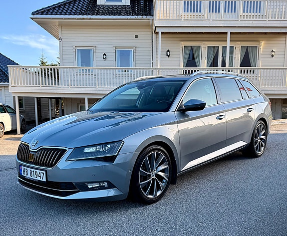 Skoda Superb 8 of 30