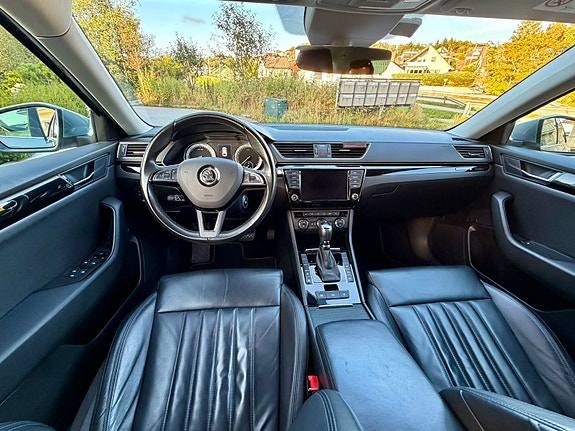 Skoda Superb 24 of 30