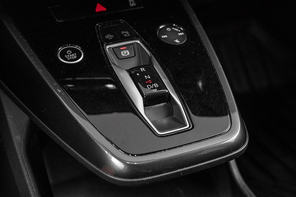 Audi Q4 e-tron 20 of 30