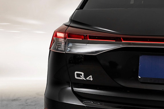 Audi Q4 e-tron 8 of 30