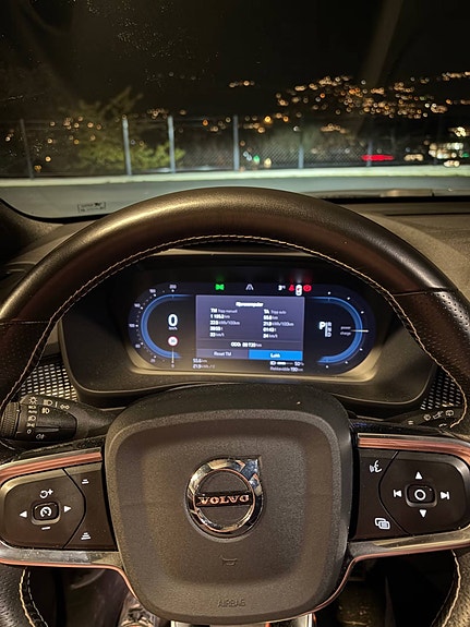 Volvo XC40 7 of 10