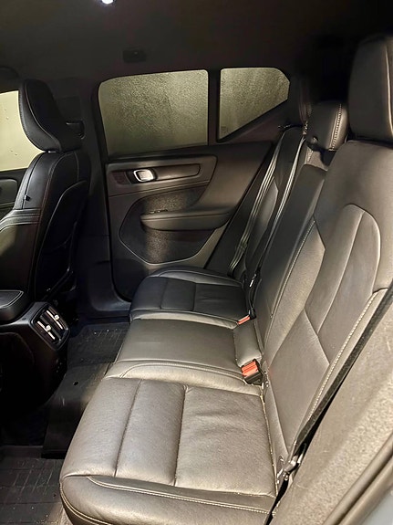 Volvo XC40 10 of 10