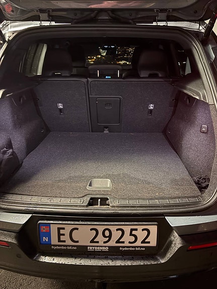 Volvo XC40 8 of 10