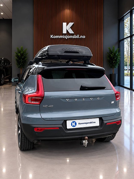 Volvo XC40 4 of 10