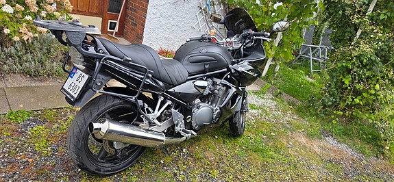 Suzuki GSF 600 Bandit 2 of 11