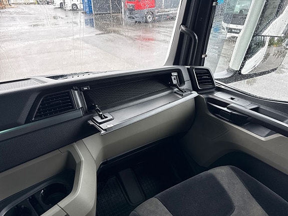 MAN TGX 28.510 6x2=2 BL 15 of 21