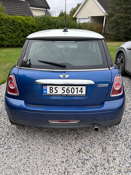 MINI Cooper 7 of 8