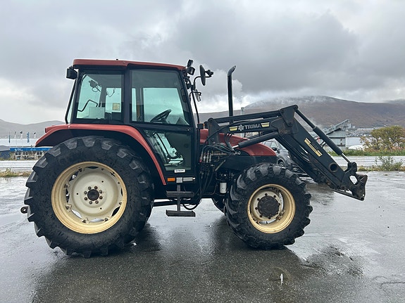 New Holland L95 m. laster ny clutch 4 of 28
