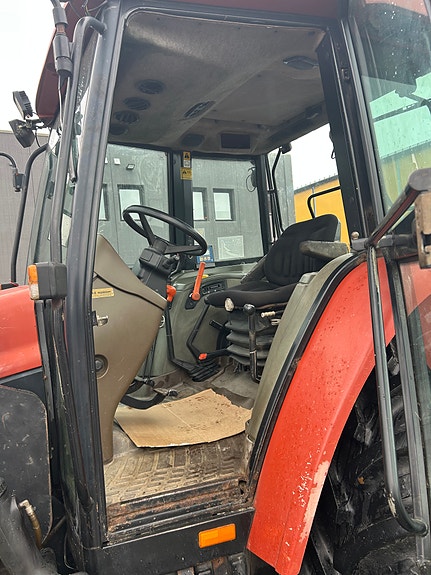 New Holland L95 m. laster ny clutch 16 of 28