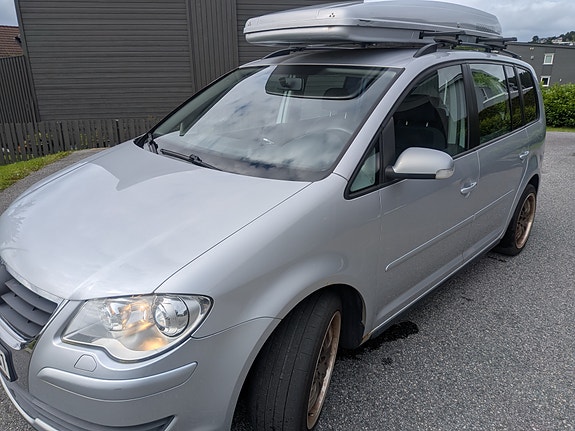 Volkswagen Touran 11 of 13