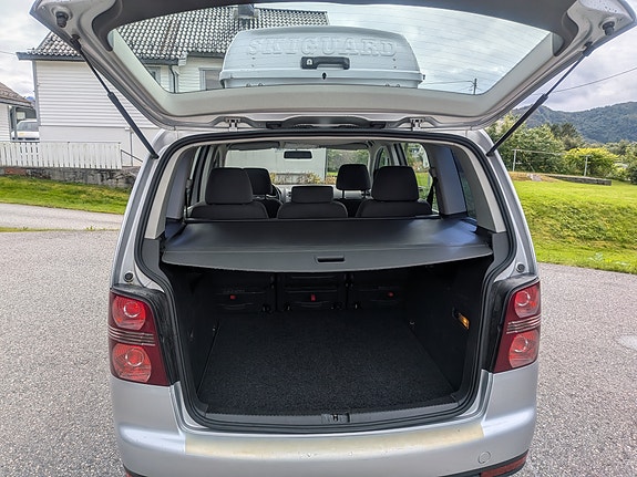 Volkswagen Touran 12 of 13