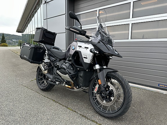 BMW R 1300 GS Adventure 2 of 6