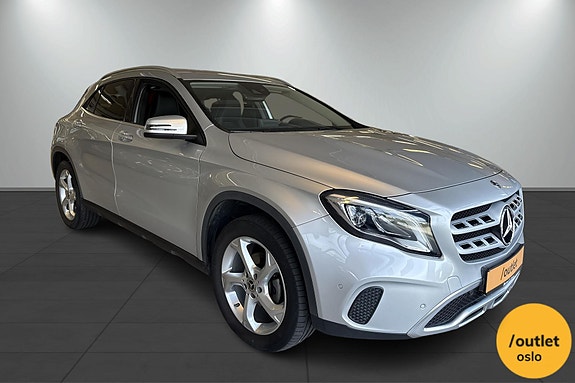 Mercedes-Benz GLA180 9 of 26