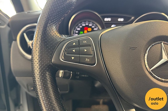 Mercedes-Benz GLA180 20 of 26