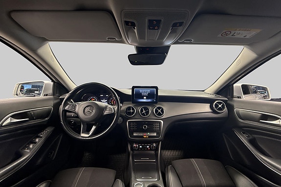 Mercedes-Benz GLA180 26 of 26