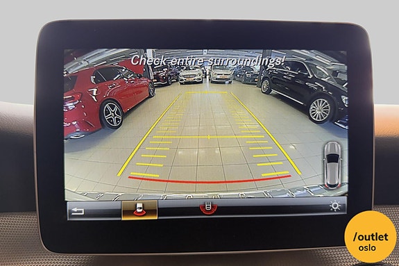 Mercedes-Benz GLA180 17 of 26