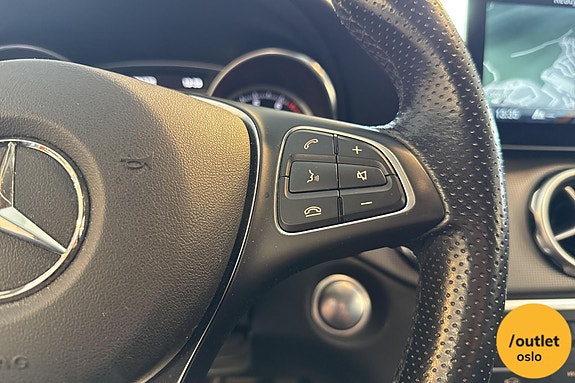 Mercedes-Benz GLA180 19 of 26