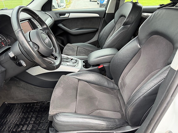 Audi Q5 10 of 16