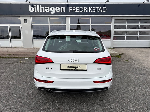 Audi Q5 9 of 16