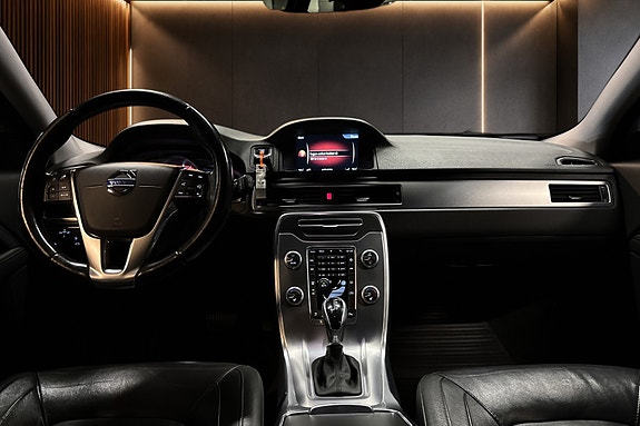 Volvo V70 18 of 30