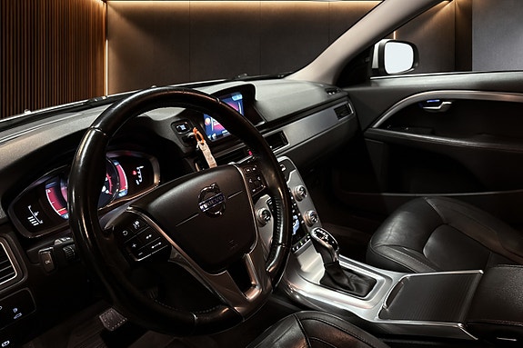 Volvo V70 17 of 30