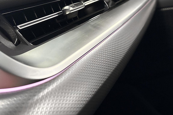 BMW iX1 23 of 30
