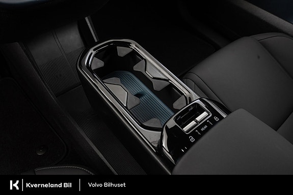 Volvo EX30 16 of 24