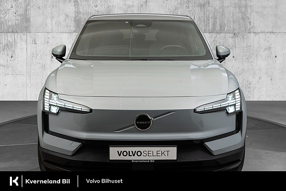Volvo EX30 4 of 24