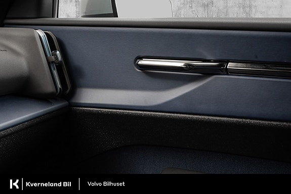 Volvo EX30 17 of 24