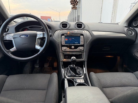 Ford Mondeo 5 of 7