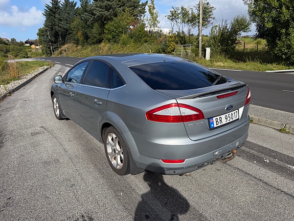 Ford Mondeo 2 of 7