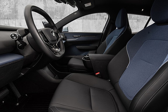 Volvo EX30 19 of 26