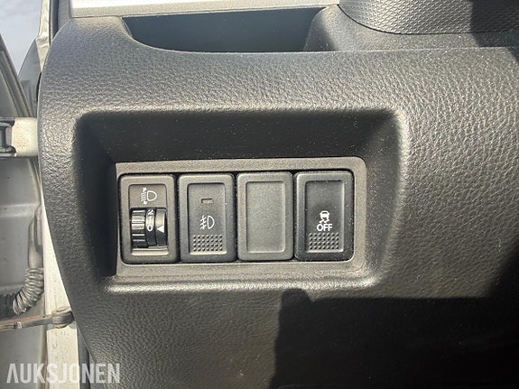 Suzuki Swift 26 of 30