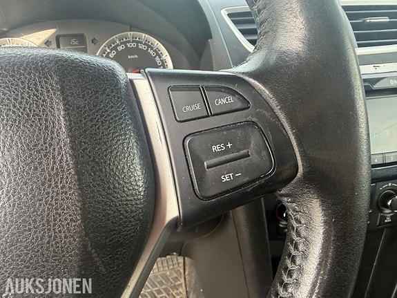 Suzuki Swift 17 of 30