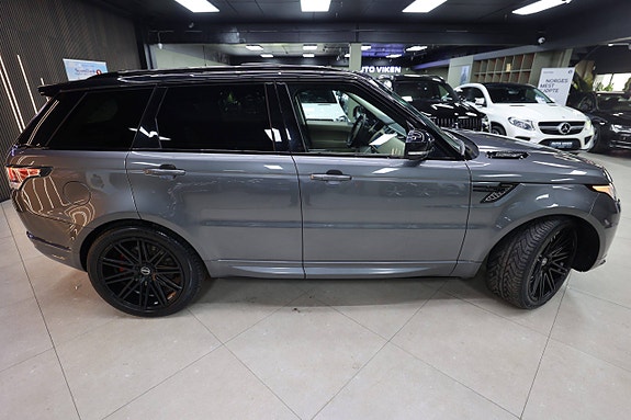 Land Rover Range Rover Sport 17 of 30