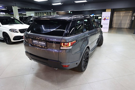 Land Rover Range Rover Sport 16 of 30