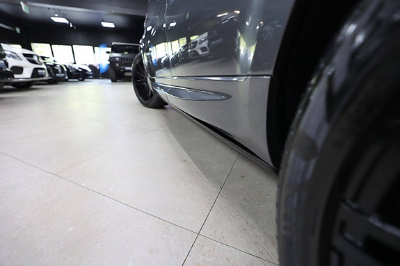 Land Rover Range Rover Sport 24 of 30