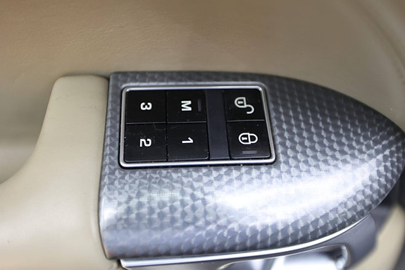 Land Rover Range Rover Sport 29 of 30