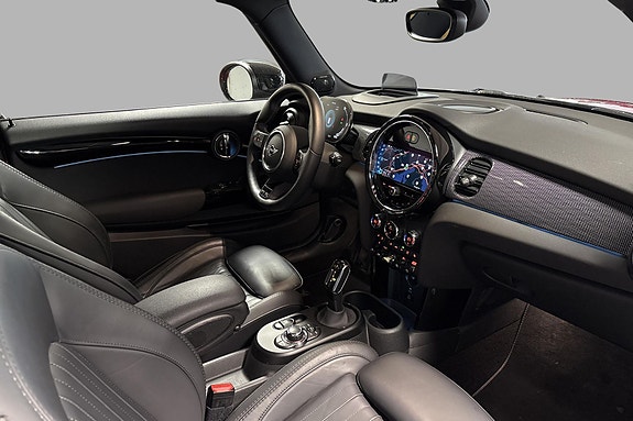 MINI Cooper SE 12 of 16