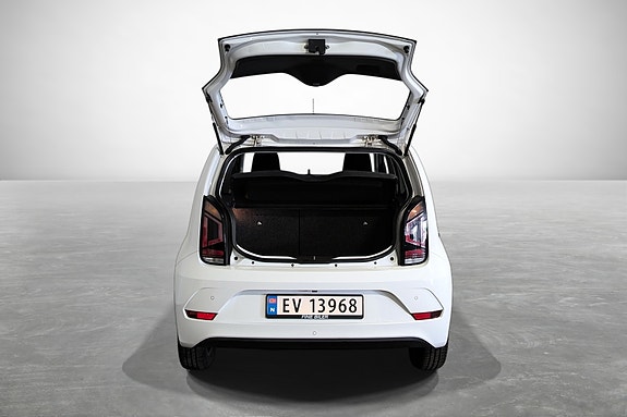 Volkswagen UP! 8 of 23