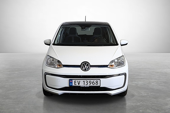 Volkswagen UP! 3 of 23