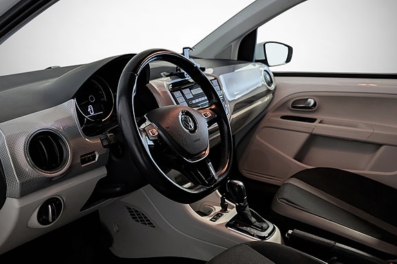 Volkswagen UP! 12 of 23