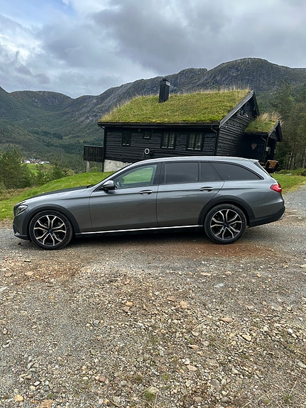 Mercedes-Benz E220 d 5 of 30