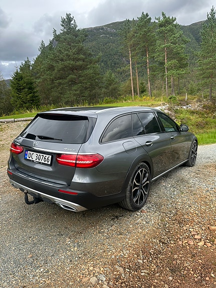 Mercedes-Benz E220 d 10 of 30