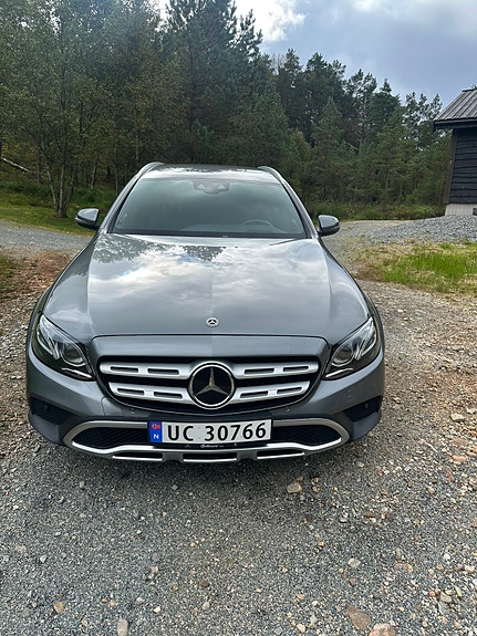 Mercedes-Benz E220 d 12 of 30
