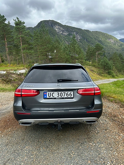 Mercedes-Benz E220 d 7 of 30