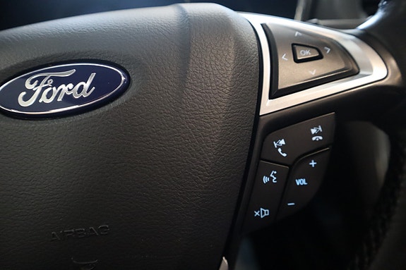 Ford Mondeo 19 of 30