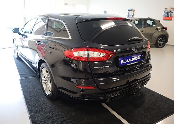 Ford Mondeo 30 of 30