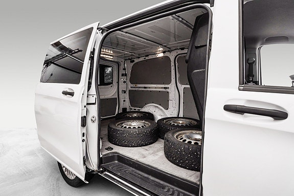 Mercedes-Benz Vito 119 22 of 24