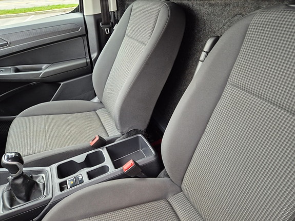 Volkswagen Caddy 25 of 27